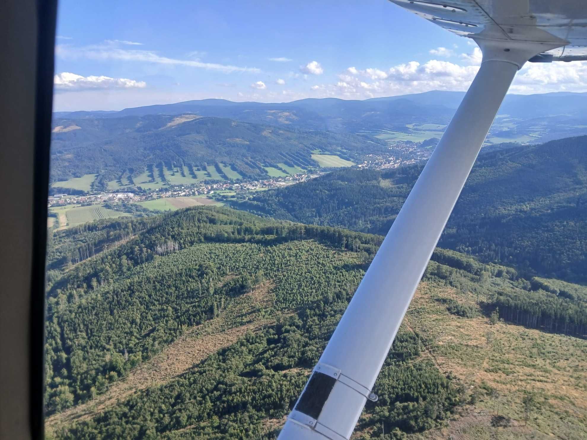 Rekognoskační lety za účelem monitoringu škodlivých činitelů