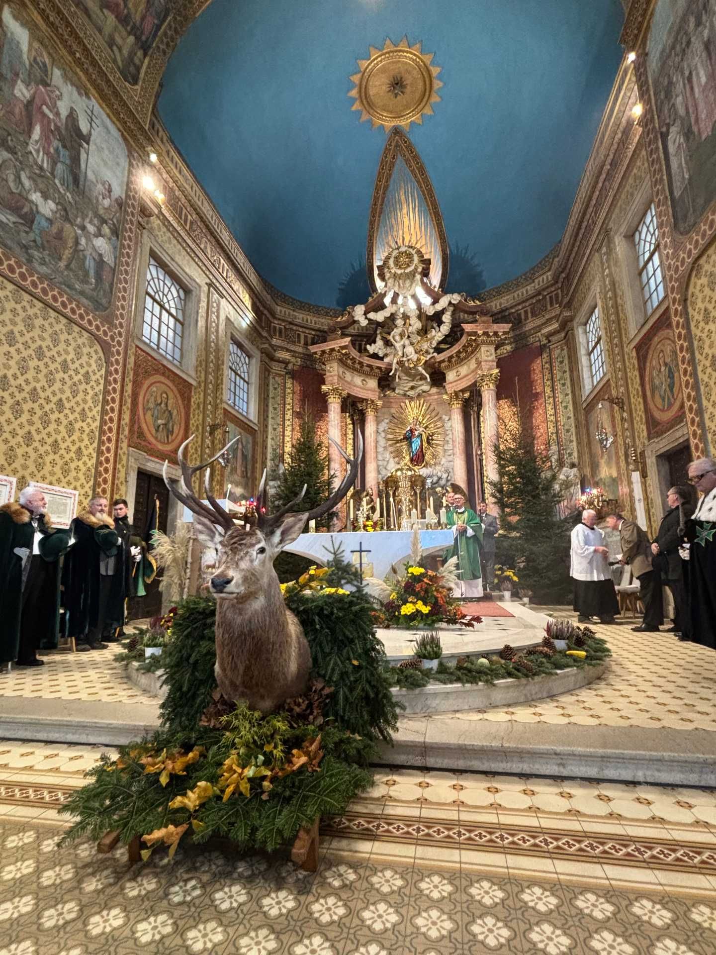 Svatohubertská pouť přilákala na Svatý Hostýn stovky návštěvníků